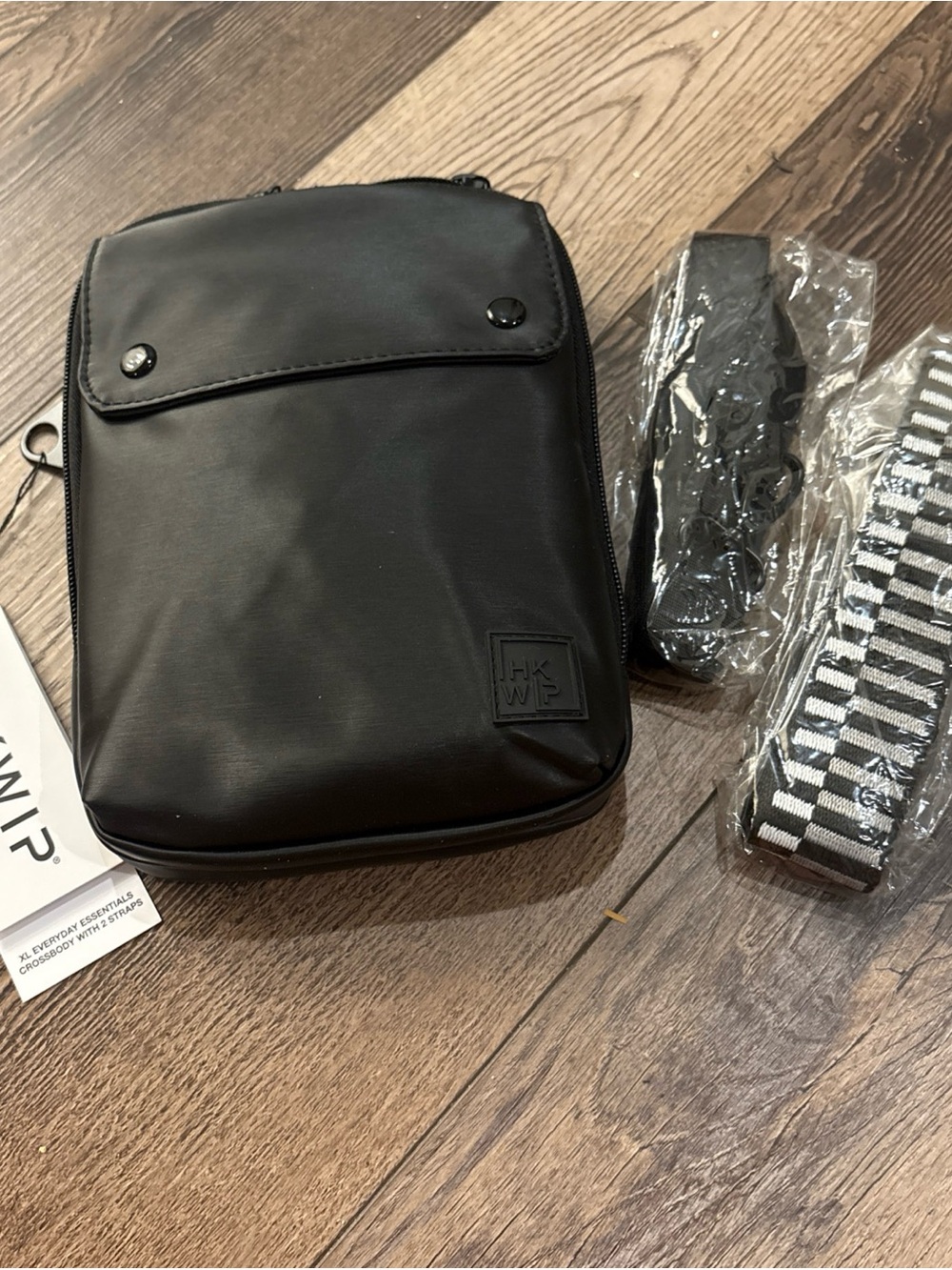 IHKWIP Everyday Essentials Crossbody Bag Purse with Strap Black NWT